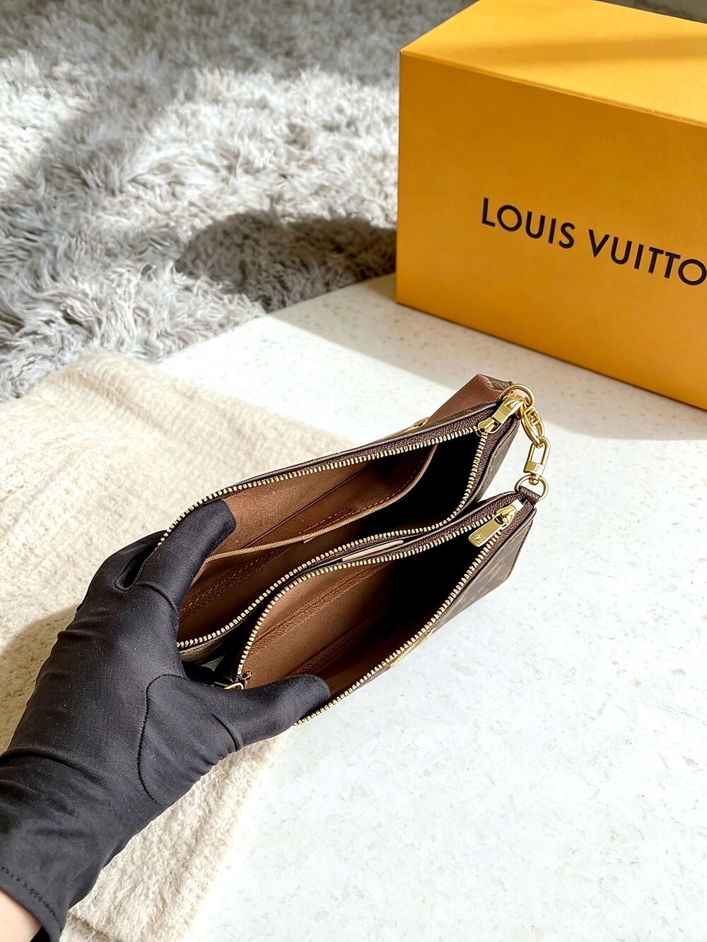 Louis Vuitton Multi Pochette Accessoires with Pink Strap - Picture 3 of 6